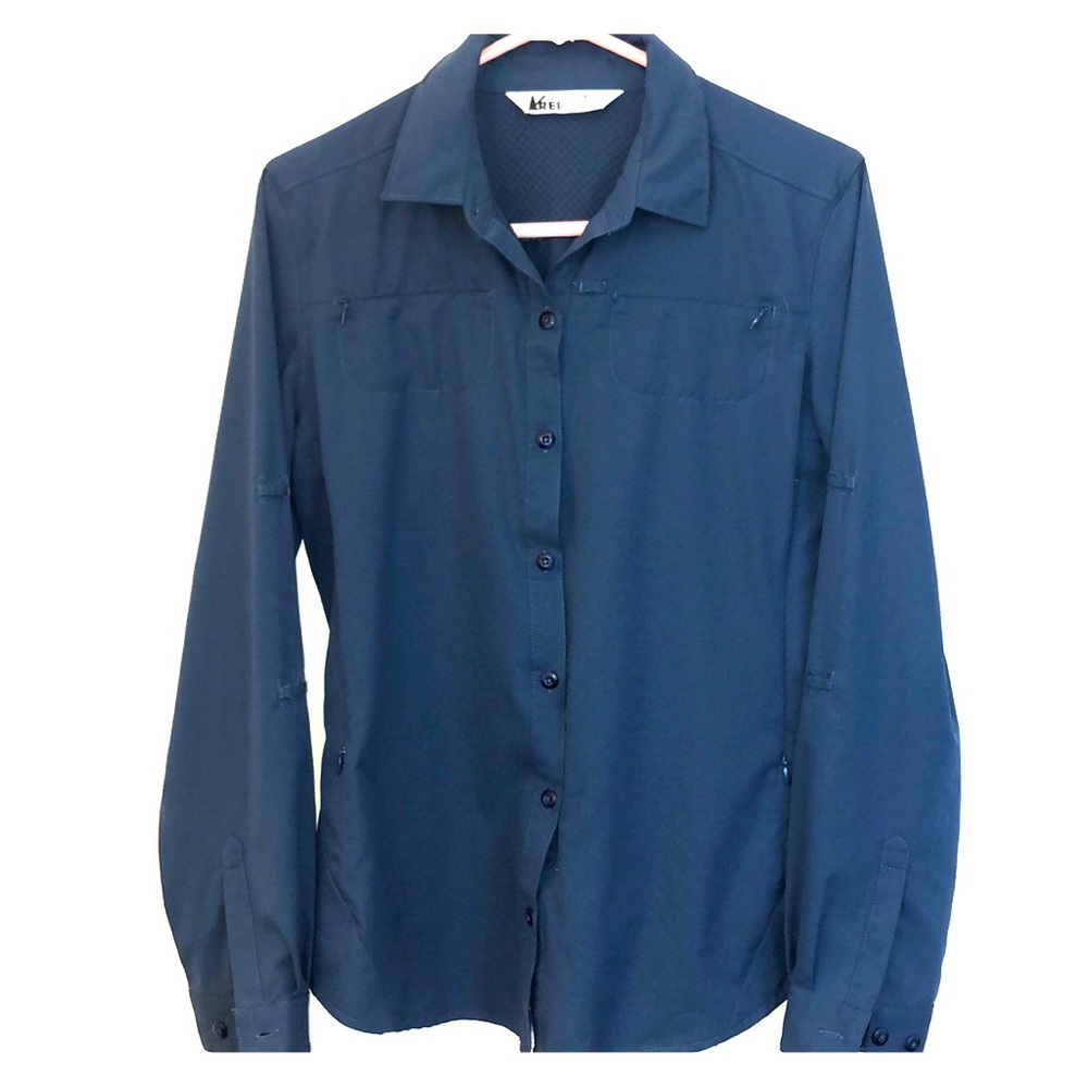 REI women’s button up